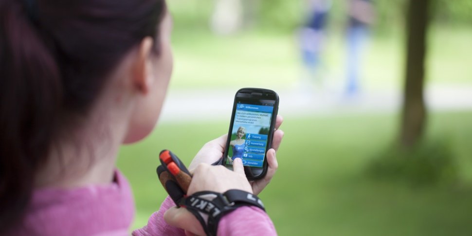 MeineReha auf dem Smartphone, Michael Zalewski/ Fraunhofer FOKUS, 970/485 MeineReha auf dem Smartphone